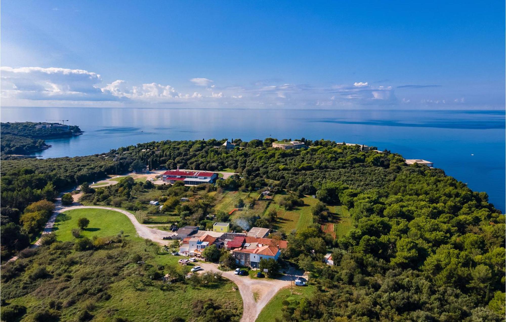 Apartman Cozy In With Jacuzzi Pula