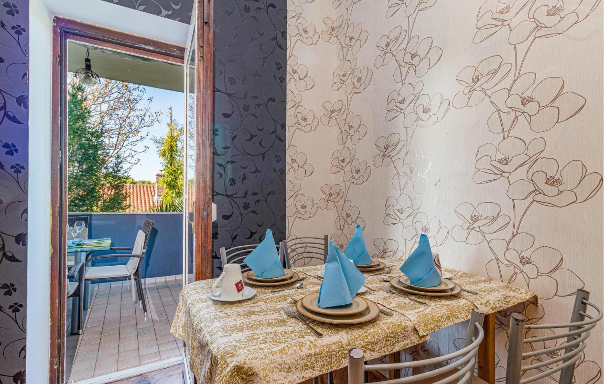 Cozy In With Jacuzzi Apartman Pula
