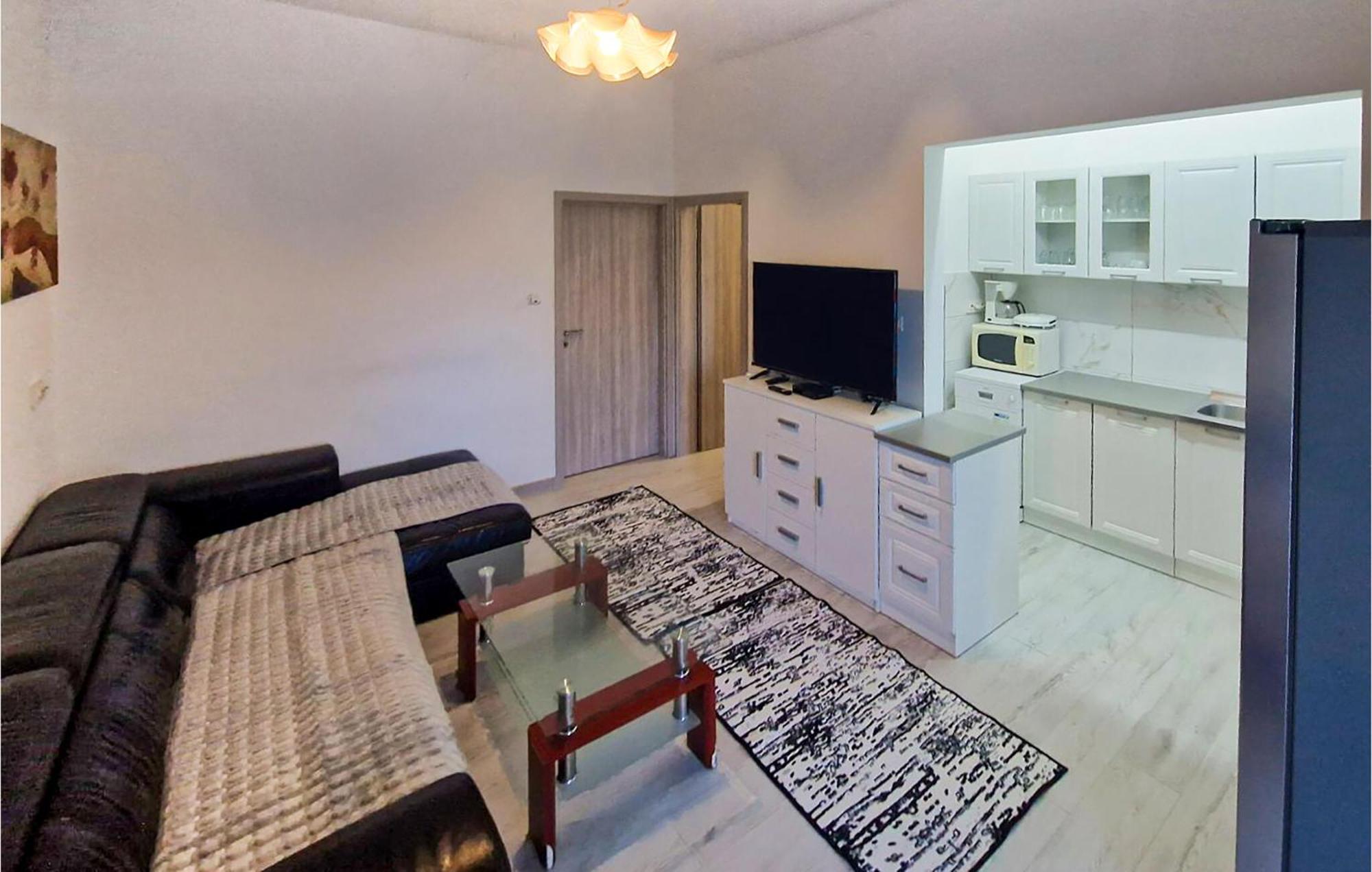 Cozy In With Jacuzzi Apartman *